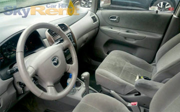 Резервирай Mazda Premacy 
